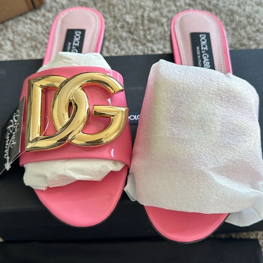 Dolce & Gabbana Slippers - Picture 1 of 4
